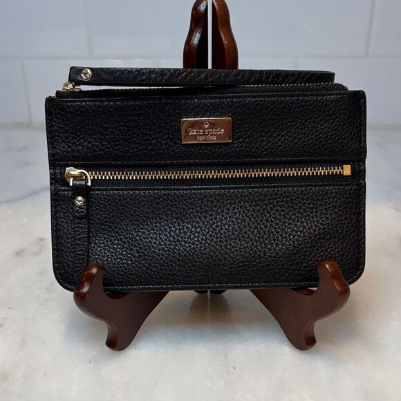 Kate Spade Pebbled Leather Clutch Wristlet - Picture 1 of 14